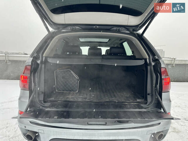 Сірий БМВ Х5, об'ємом двигуна 3 л та пробігом 304 тис. км за 11990 $, фото 26 на Automoto.ua