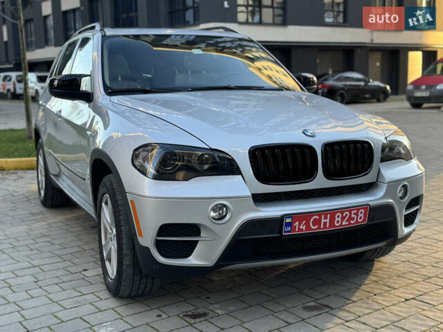 Серый БМВ Х5, объемом двигателя 3 л и пробегом 287 тыс. км за 15500 $, фото 11 на Automoto.ua