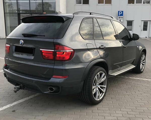 Сірий БМВ Х5, об'ємом двигуна 2.98 л та пробігом 328 тис. км за 14500 $, фото 1 на Automoto.ua