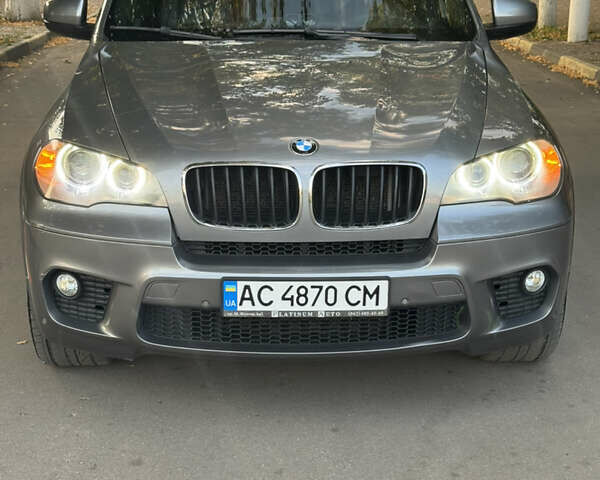 Серый БМВ Х5, объемом двигателя 2.98 л и пробегом 335 тыс. км за 13200 $, фото 3 на Automoto.ua