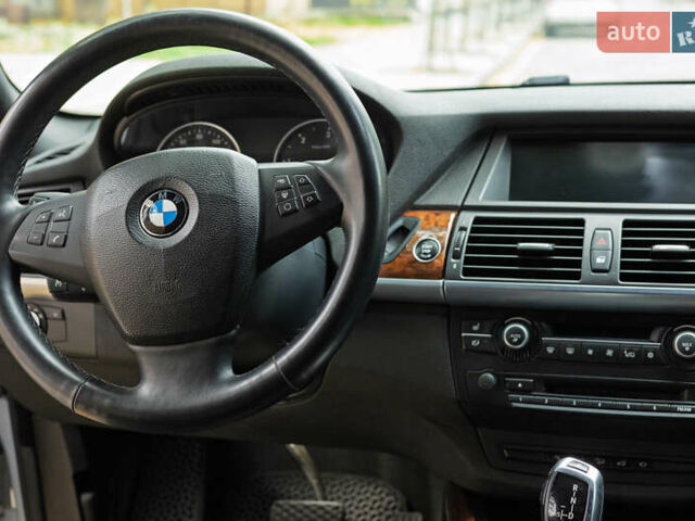 Сірий БМВ Х5, об'ємом двигуна 3 л та пробігом 237 тис. км за 19900 $, фото 30 на Automoto.ua