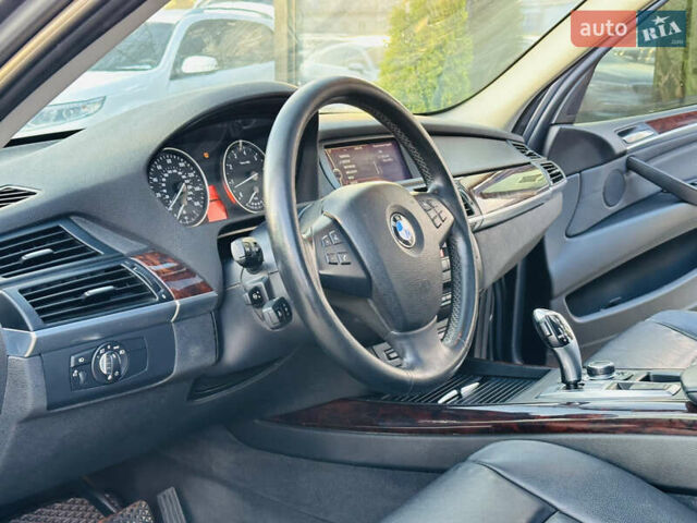Серый БМВ Х5, объемом двигателя 2.98 л и пробегом 216 тыс. км за 14700 $, фото 15 на Automoto.ua