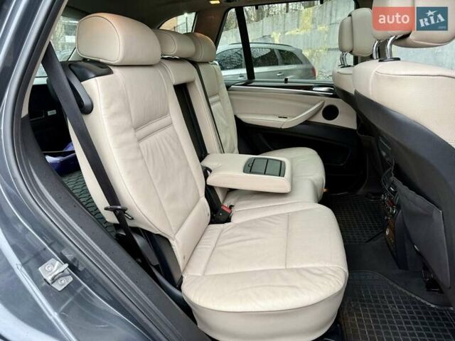 Серый БМВ Х5, объемом двигателя 2.98 л и пробегом 237 тыс. км за 11800 $, фото 10 на Automoto.ua