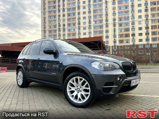 Серый БМВ Х5, объемом двигателя 3 л и пробегом 270 тыс. км за 17500 $, фото 5 на Automoto.ua