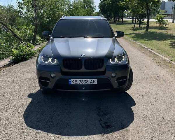 Сірий БМВ Х5, об'ємом двигуна 3 л та пробігом 317 тис. км за 17000 $, фото 1 на Automoto.ua