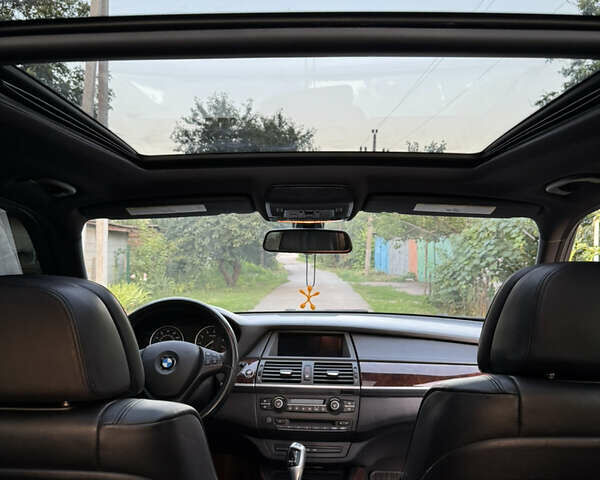 Серый БМВ Х5, объемом двигателя 2.98 л и пробегом 335 тыс. км за 13200 $, фото 47 на Automoto.ua