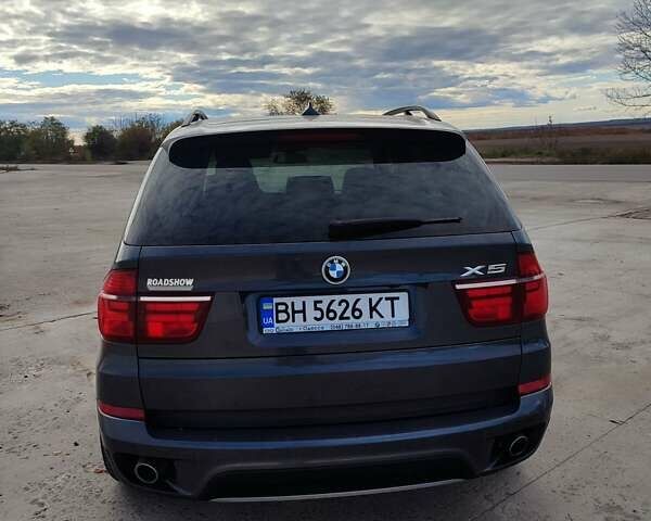 Серый БМВ Х5, объемом двигателя 3 л и пробегом 200 тыс. км за 15900 $, фото 3 на Automoto.ua