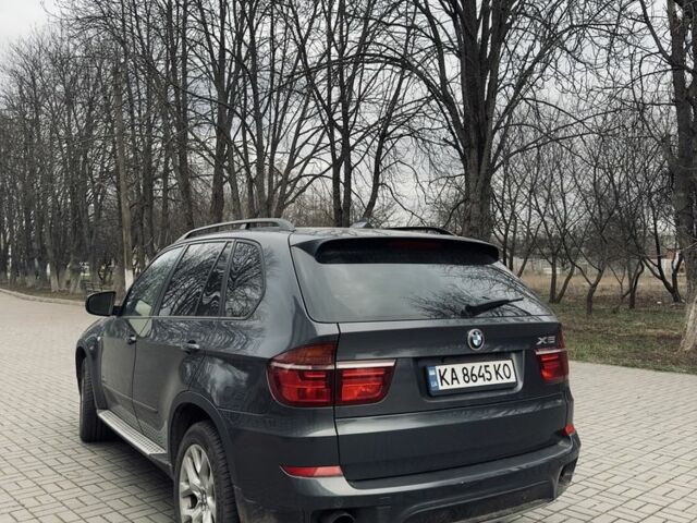 Серый БМВ Х5, объемом двигателя 3 л и пробегом 230 тыс. км за 11900 $, фото 4 на Automoto.ua