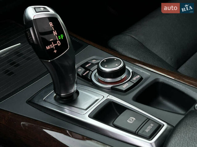 Сірий БМВ Х5, об'ємом двигуна 3 л та пробігом 226 тис. км за 18999 $, фото 13 на Automoto.ua