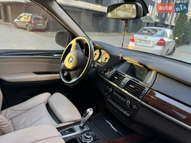 Серый БМВ Х5, объемом двигателя 3 л и пробегом 287 тыс. км за 15500 $, фото 49 на Automoto.ua