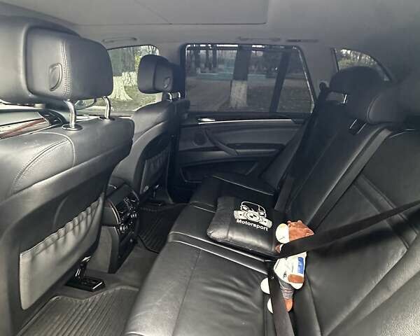 Серый БМВ Х5, объемом двигателя 2.99 л и пробегом 334 тыс. км за 16500 $, фото 14 на Automoto.ua