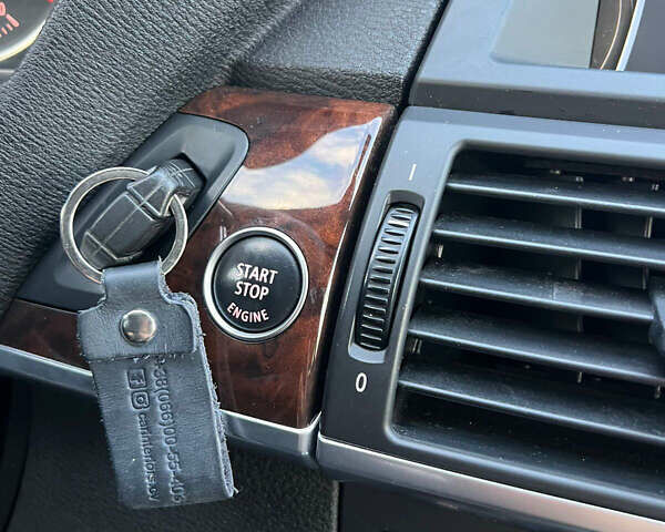 Серый БМВ Х5, объемом двигателя 3 л и пробегом 221 тыс. км за 21531 $, фото 24 на Automoto.ua