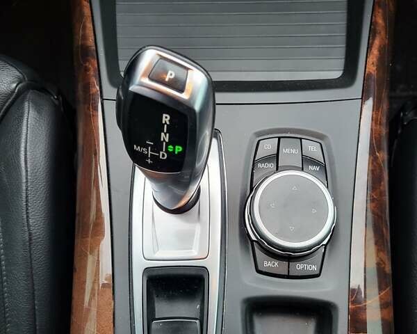 Сірий БМВ Х5, об'ємом двигуна 2.99 л та пробігом 252 тис. км за 19800 $, фото 13 на Automoto.ua