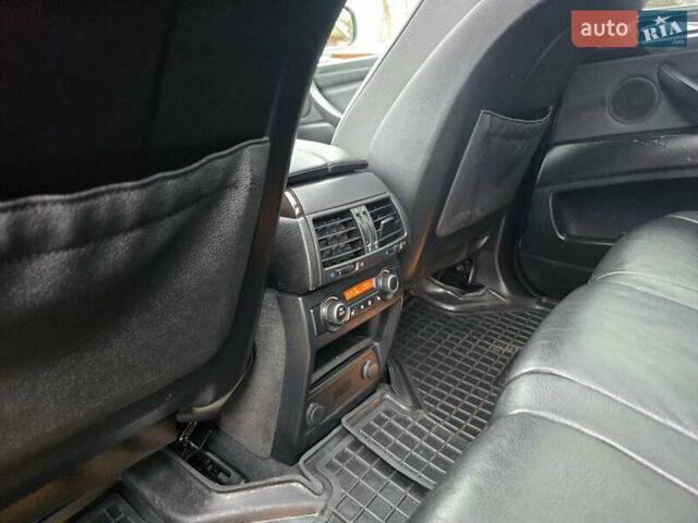 Сірий БМВ Х5, об'ємом двигуна 2.98 л та пробігом 169 тис. км за 12300 $, фото 7 на Automoto.ua
