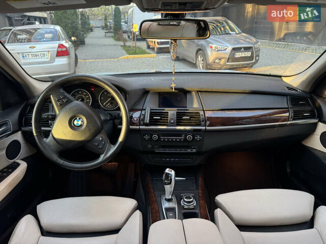 Серый БМВ Х5, объемом двигателя 3 л и пробегом 287 тыс. км за 15500 $, фото 37 на Automoto.ua