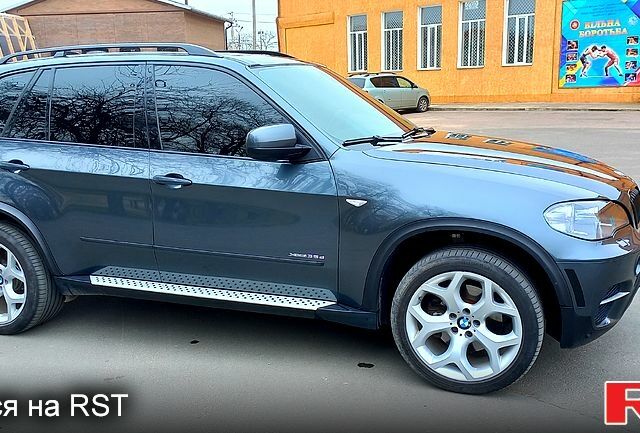 Серый БМВ Х5, объемом двигателя 3 л и пробегом 200 тыс. км за 16800 $, фото 9 на Automoto.ua