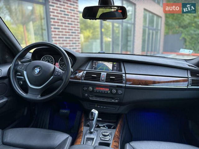 Сірий БМВ Х5, об'ємом двигуна 3 л та пробігом 207 тис. км за 17999 $, фото 36 на Automoto.ua