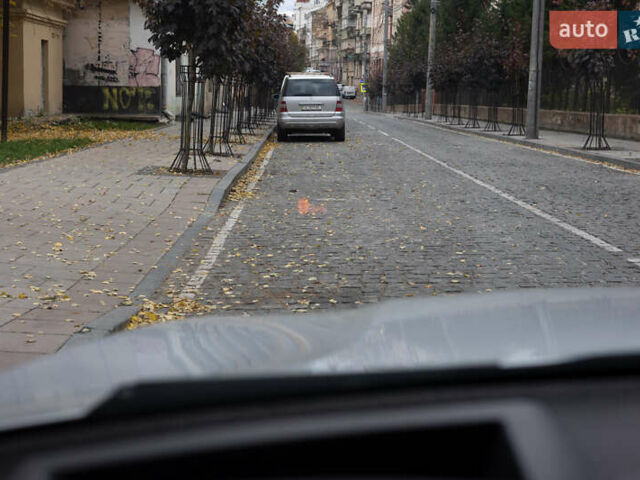 Сірий БМВ Х5, об'ємом двигуна 3 л та пробігом 237 тис. км за 19900 $, фото 44 на Automoto.ua