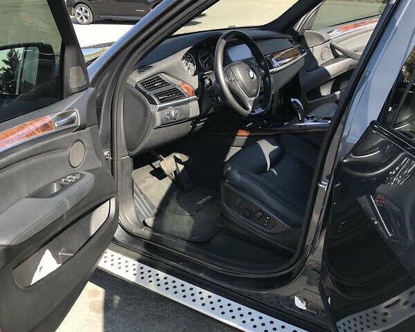 Сірий БМВ Х5, об'ємом двигуна 2.98 л та пробігом 328 тис. км за 14500 $, фото 17 на Automoto.ua