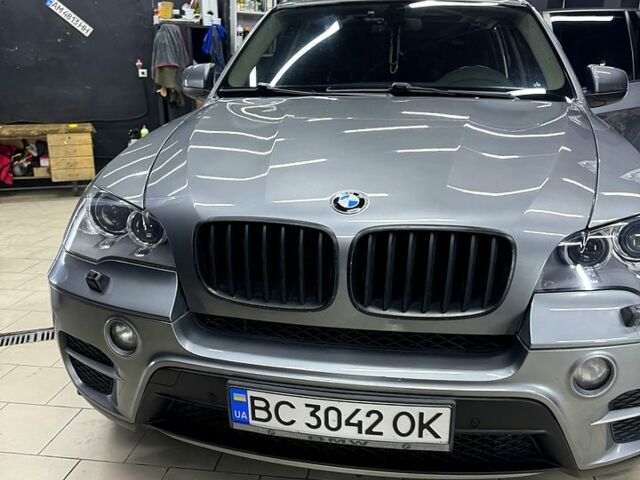 БМВ Х5 2011 в Житомире на Automoto.ua Серый БМВ Х5, объемом двигателя 3 л и пробегом 250 тыс. км за 16500 $, фото 2 на Automoto.ua