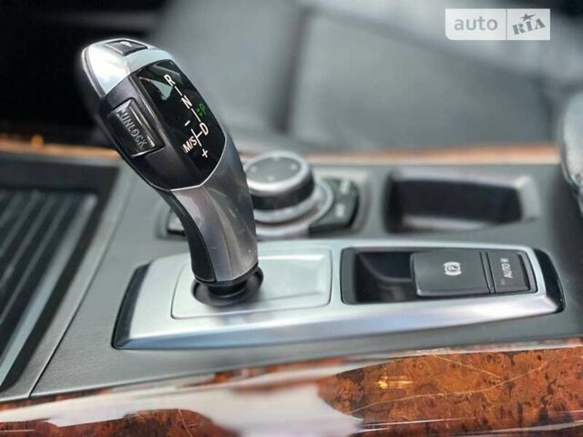 Серый БМВ Х5, объемом двигателя 3 л и пробегом 273 тыс. км за 11999 $, фото 10 на Automoto.ua