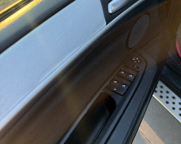 Сірий БМВ Х5, об'ємом двигуна 2.98 л та пробігом 244 тис. км за 17000 $, фото 23 на Automoto.ua