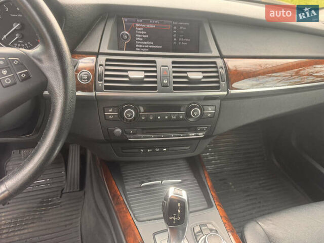 Серый БМВ Х5, объемом двигателя 2.98 л и пробегом 214 тыс. км за 15500 $, фото 15 на Automoto.ua