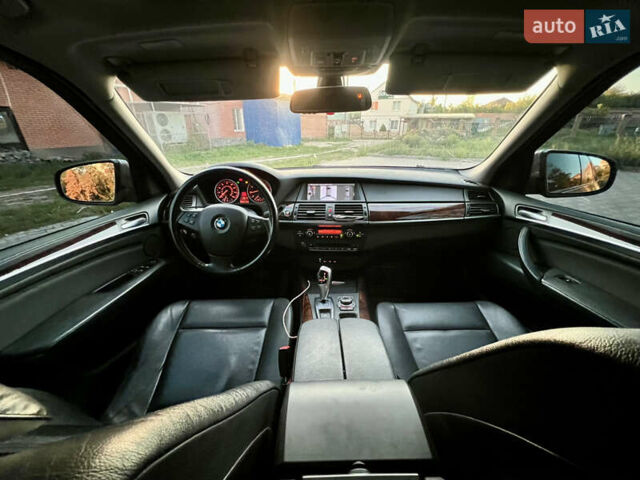 Серый БМВ Х5, объемом двигателя 2.98 л и пробегом 225 тыс. км за 12700 $, фото 10 на Automoto.ua