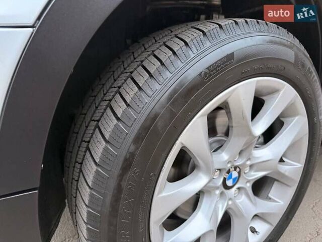 Серый БМВ Х5, объемом двигателя 2.98 л и пробегом 168 тыс. км за 12300 $, фото 1 на Automoto.ua