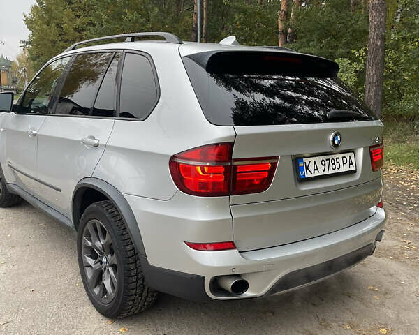 Сірий БМВ Х5, об'ємом двигуна 2.98 л та пробігом 246 тис. км за 13000 $, фото 2 на Automoto.ua