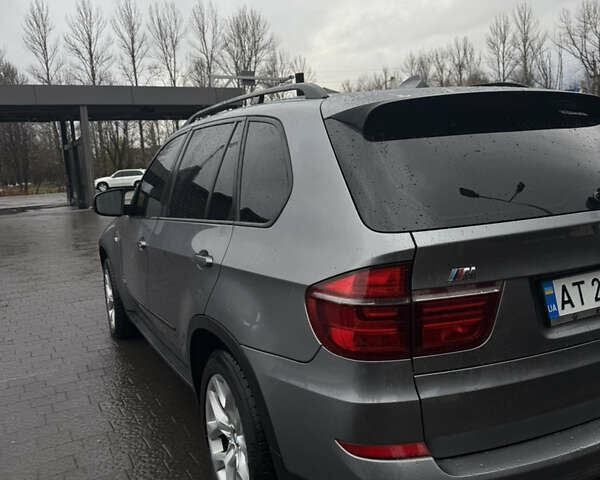 Серый БМВ Х5, объемом двигателя 2.98 л и пробегом 230 тыс. км за 14500 $, фото 18 на Automoto.ua