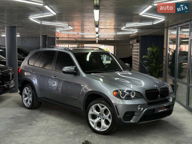 Серый БМВ Х5, объемом двигателя 2.98 л и пробегом 265 тыс. км за 14000 $, фото 3 на Automoto.ua
