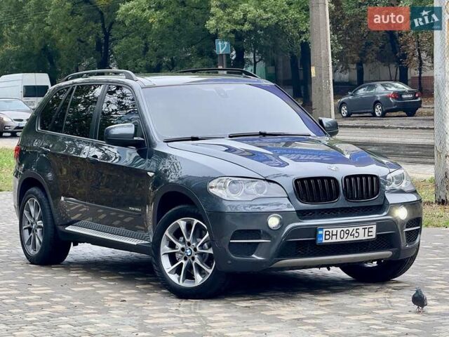 Серый БМВ Х5, объемом двигателя 3 л и пробегом 320 тыс. км за 16900 $, фото 22 на Automoto.ua