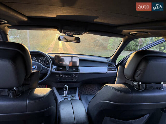 Сірий БМВ Х5, об'ємом двигуна 2.98 л та пробігом 244 тис. км за 17000 $, фото 22 на Automoto.ua
