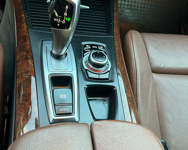 Серый БМВ Х5, объемом двигателя 3 л и пробегом 221 тыс. км за 21531 $, фото 23 на Automoto.ua