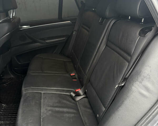 Серый БМВ Х5, объемом двигателя 2.98 л и пробегом 230 тыс. км за 14500 $, фото 25 на Automoto.ua