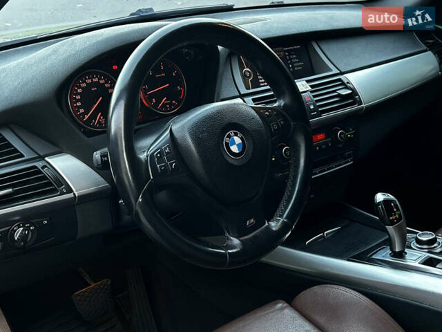 Серый БМВ Х5, объемом двигателя 2.99 л и пробегом 225 тыс. км за 15999 $, фото 10 на Automoto.ua