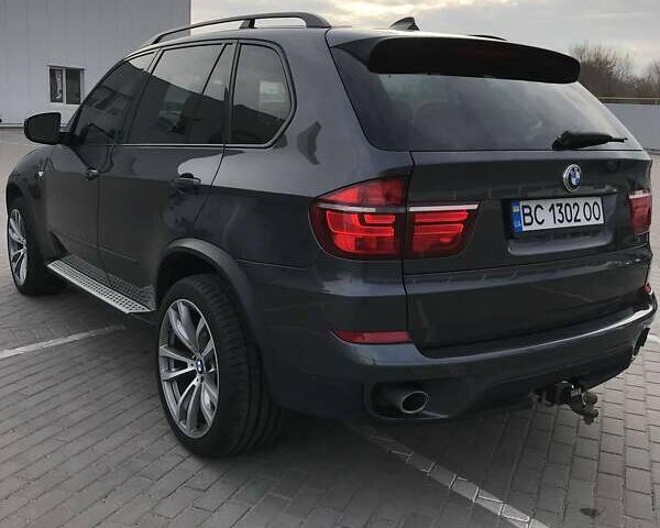 Серый БМВ Х5, объемом двигателя 3.5 л и пробегом 330 тыс. км за 14500 $, фото 2 на Automoto.ua