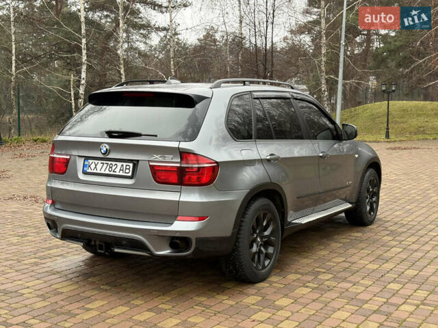 Серый БМВ Х5, объемом двигателя 2.98 л и пробегом 180 тыс. км за 12500 $, фото 3 на Automoto.ua