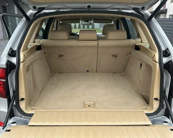 Сірий БМВ Х5, об'ємом двигуна 3 л та пробігом 270 тис. км за 14650 $, фото 23 на Automoto.ua