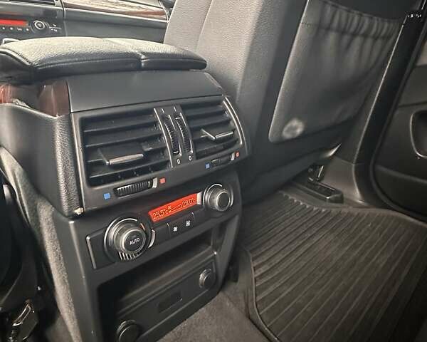 Серый БМВ Х5, объемом двигателя 2.99 л и пробегом 334 тыс. км за 16500 $, фото 3 на Automoto.ua