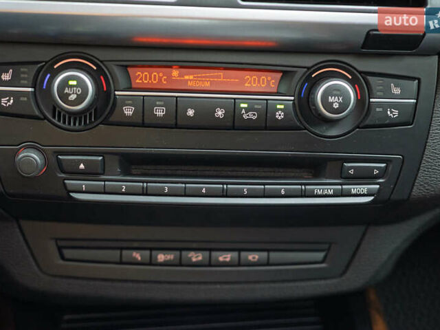 Сірий БМВ Х5, об'ємом двигуна 3 л та пробігом 237 тис. км за 19900 $, фото 32 на Automoto.ua