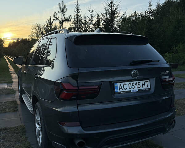 Сірий БМВ Х5, об'ємом двигуна 2.98 л та пробігом 244 тис. км за 17000 $, фото 4 на Automoto.ua