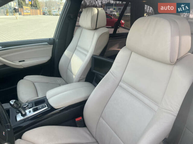 Серый БМВ Х5, объемом двигателя 3 л и пробегом 268 тыс. км за 17800 $, фото 19 на Automoto.ua