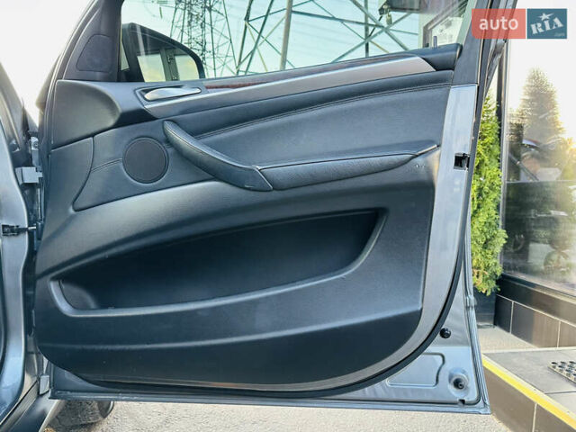 Серый БМВ Х5, объемом двигателя 2.98 л и пробегом 216 тыс. км за 14700 $, фото 26 на Automoto.ua