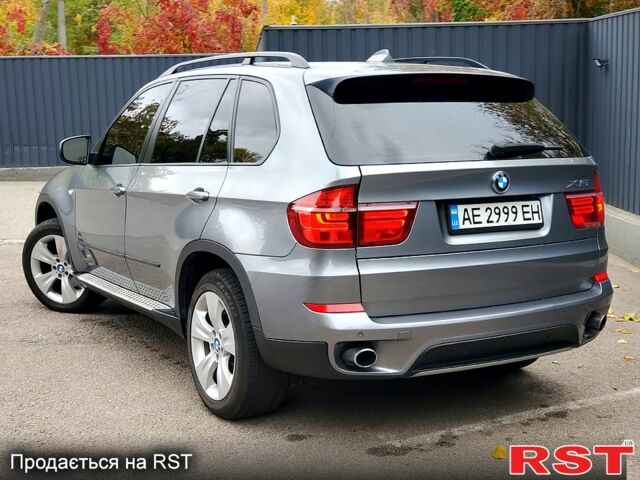 БМВ Х5 2011 в Днепре (Днепропетровске) на Automoto.ua Серый БМВ Х5, объемом двигателя 3 л и пробегом 188 тыс. км за 11999 $, фото 1 на Automoto.ua