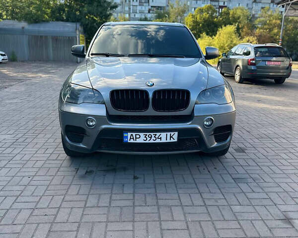 Серый БМВ Х5, объемом двигателя 3 л и пробегом 248 тыс. км за 17700 $, фото 7 на Automoto.ua