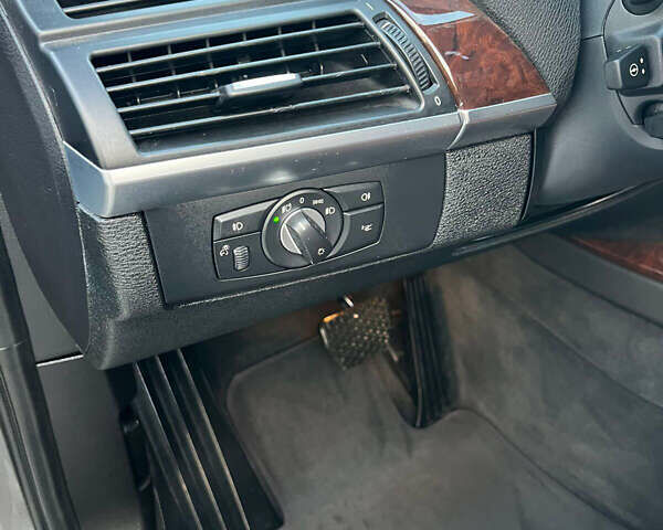 Серый БМВ Х5, объемом двигателя 3 л и пробегом 221 тыс. км за 21531 $, фото 21 на Automoto.ua