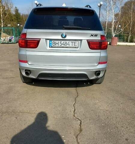 Сірий БМВ Х5, об'ємом двигуна 3 л та пробігом 223 тис. км за 18500 $, фото 2 на Automoto.ua