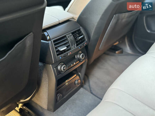 Серый БМВ Х5, объемом двигателя 3 л и пробегом 287 тыс. км за 15500 $, фото 32 на Automoto.ua